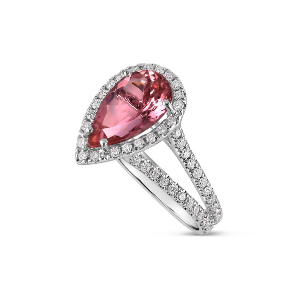 Pear Shaped Sapphire with Diamonds