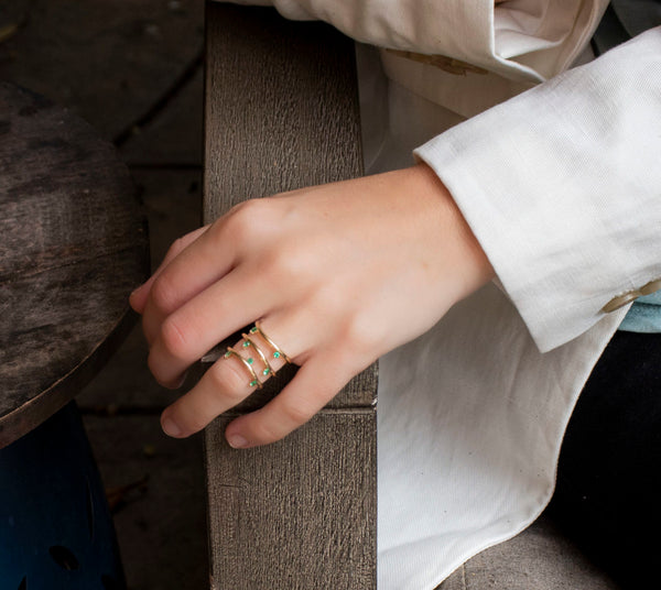 Emerald Twisted Ring Mini