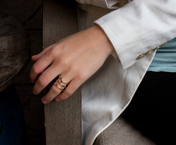 Blue Sapphire Twisted Ring Mini
